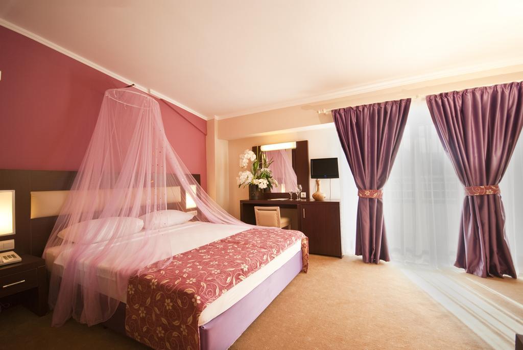 Mg White Lilyum Hotel Kemer Ngoại thất bức ảnh